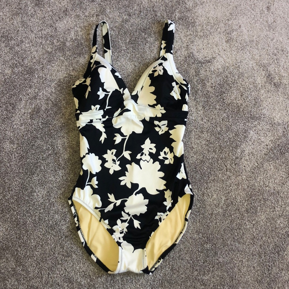 One piece bathing suit